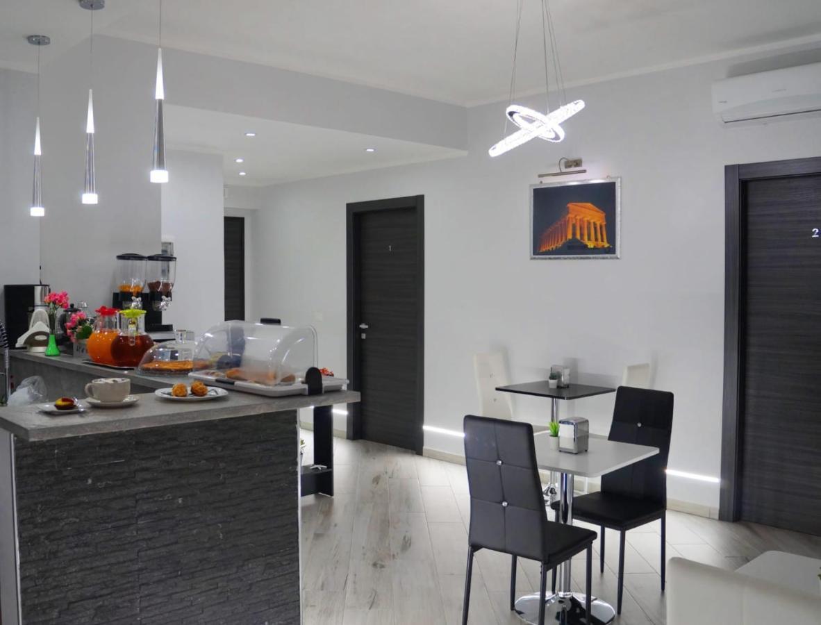 B&B Agrigento Da Tony Palermo ภายนอก รูปภาพ