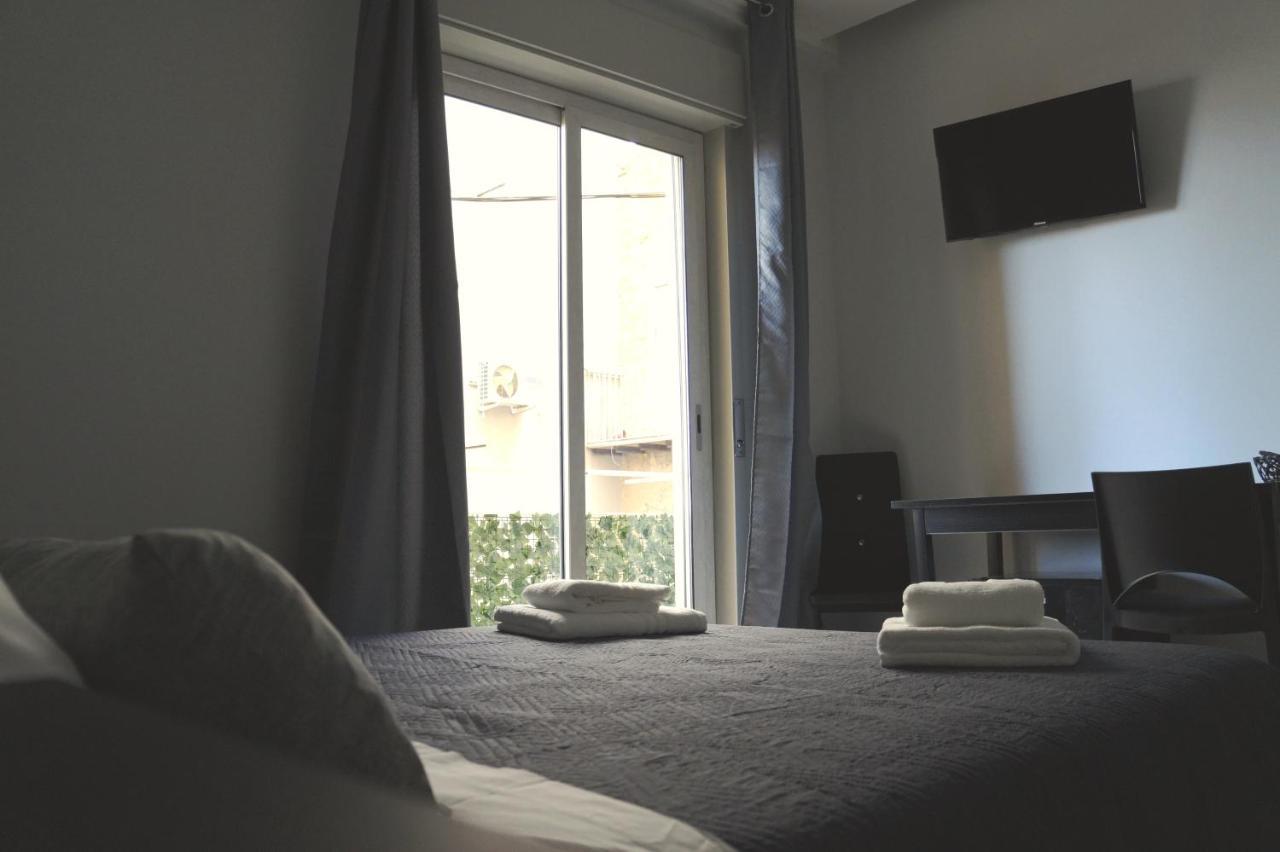 B&B Agrigento Da Tony Palermo ภายนอก รูปภาพ